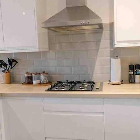 Garden Of Eden 1 Bedroom Flat In Fishponds Bristol Exterior foto